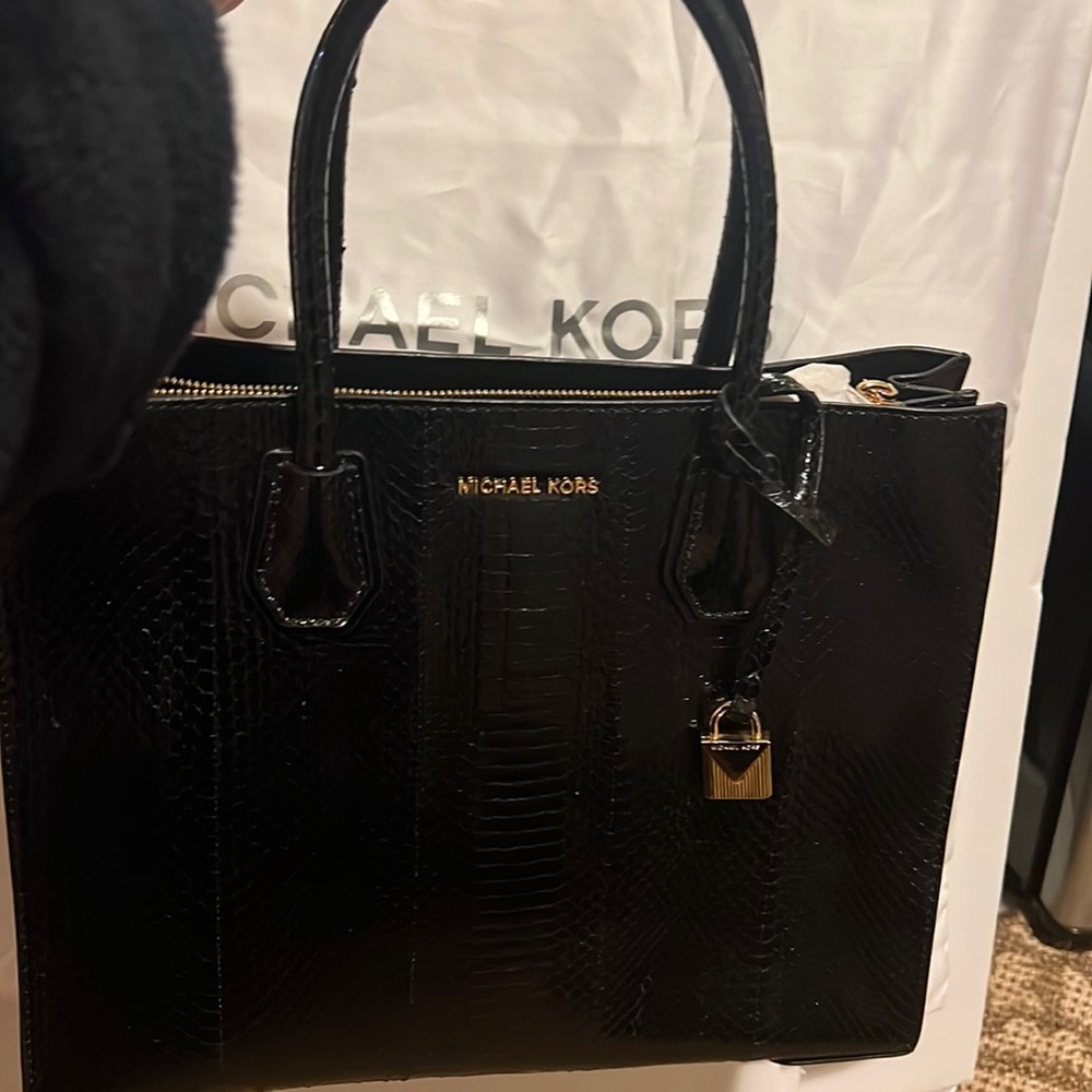 Michael Kors Hand Bag